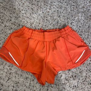 LULULEMON HOTTY HOT shorts